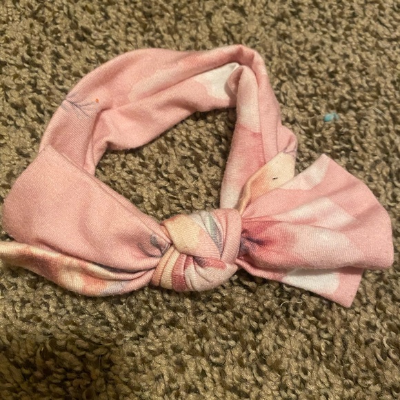 over 50 bows - Picture 6 of 13